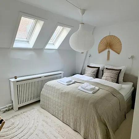 Peaceful Courtyard - Royal Palace & Marble Church Apartamento *