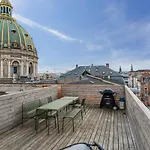 Peaceful Courtyard - Royal Palace & Marble Church Appartement *